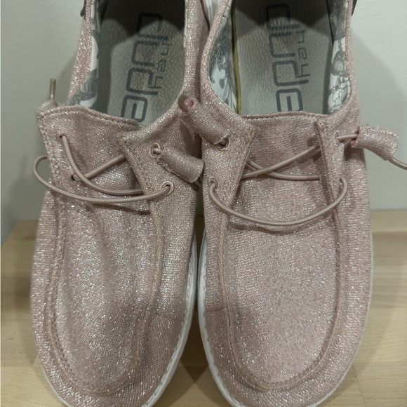 Hey Dude Sparkly Pink Loafers - Picture 1 of 1